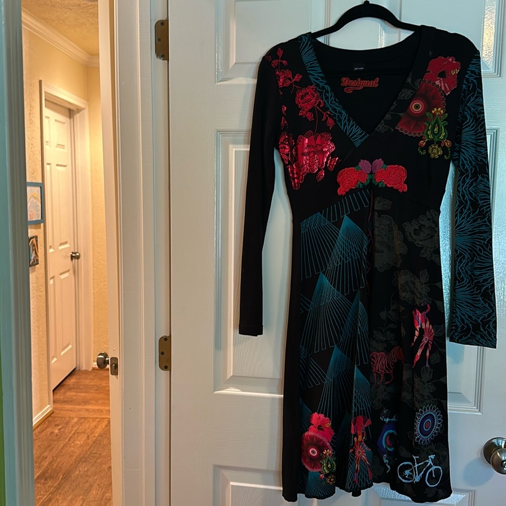 Desiqual size L dress